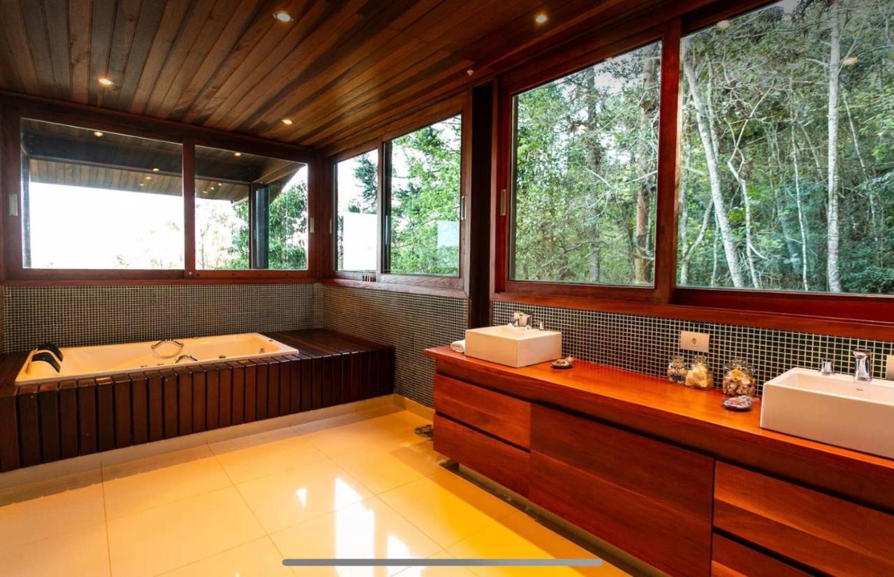 Casa De Vidro Com Vista Mantiqueira - Com Cafe E Staff Villa Campos do Jordao Dış mekan fotoğraf